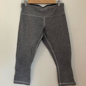 Lululemon cropped leggings-herringbone print